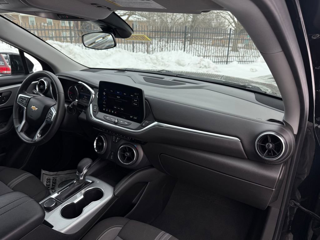 Used 2023 Chevrolet Blazer LT image 13