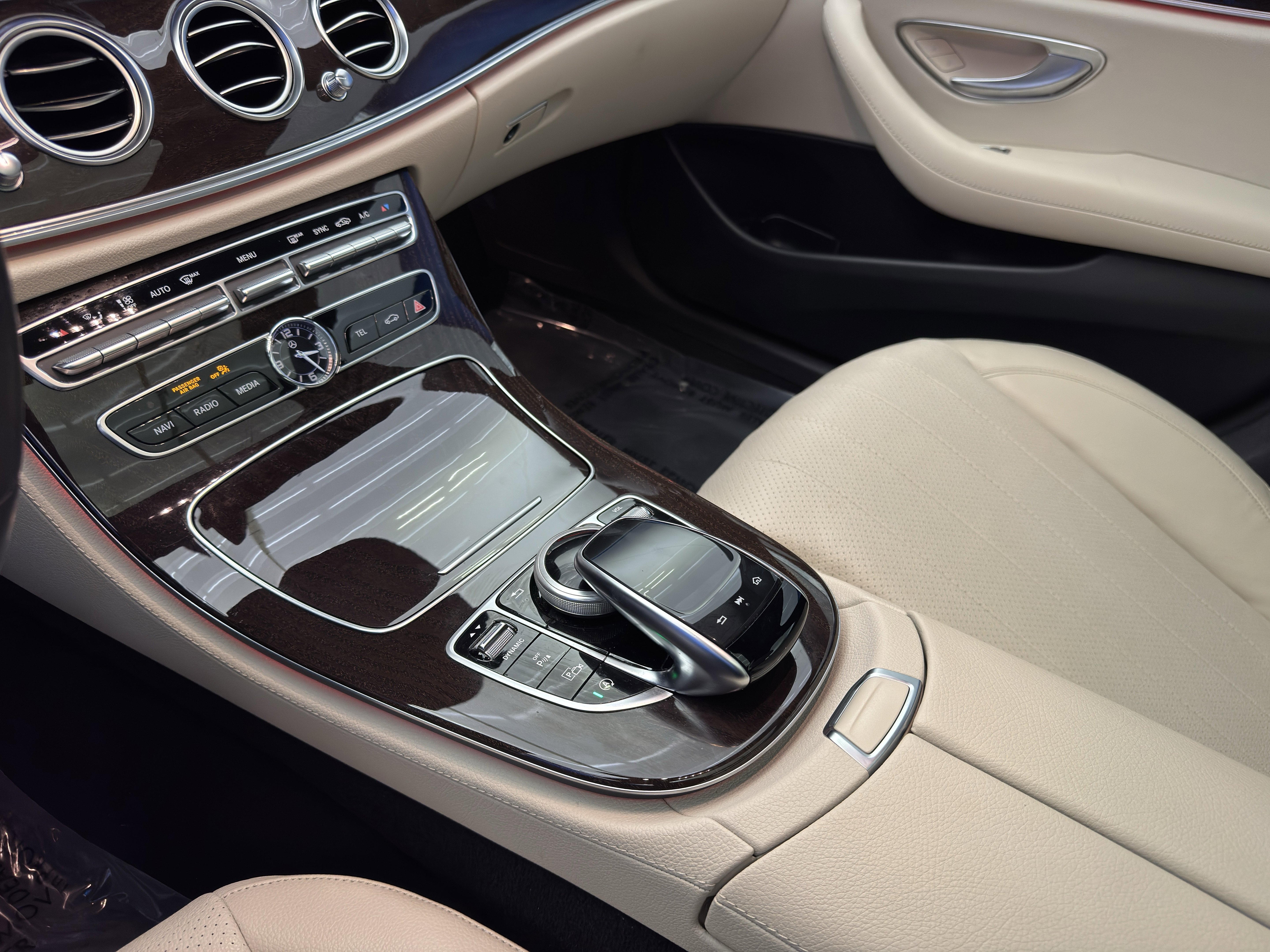 Used 2020 Mercedes-Benz E 450 4MATIC Sedan image 23