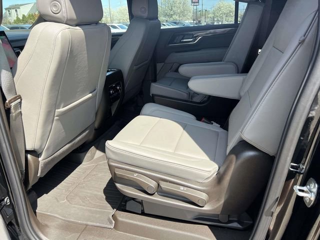 Used 2026 GMC Yukon XL Elevation AWD/4WD image 14