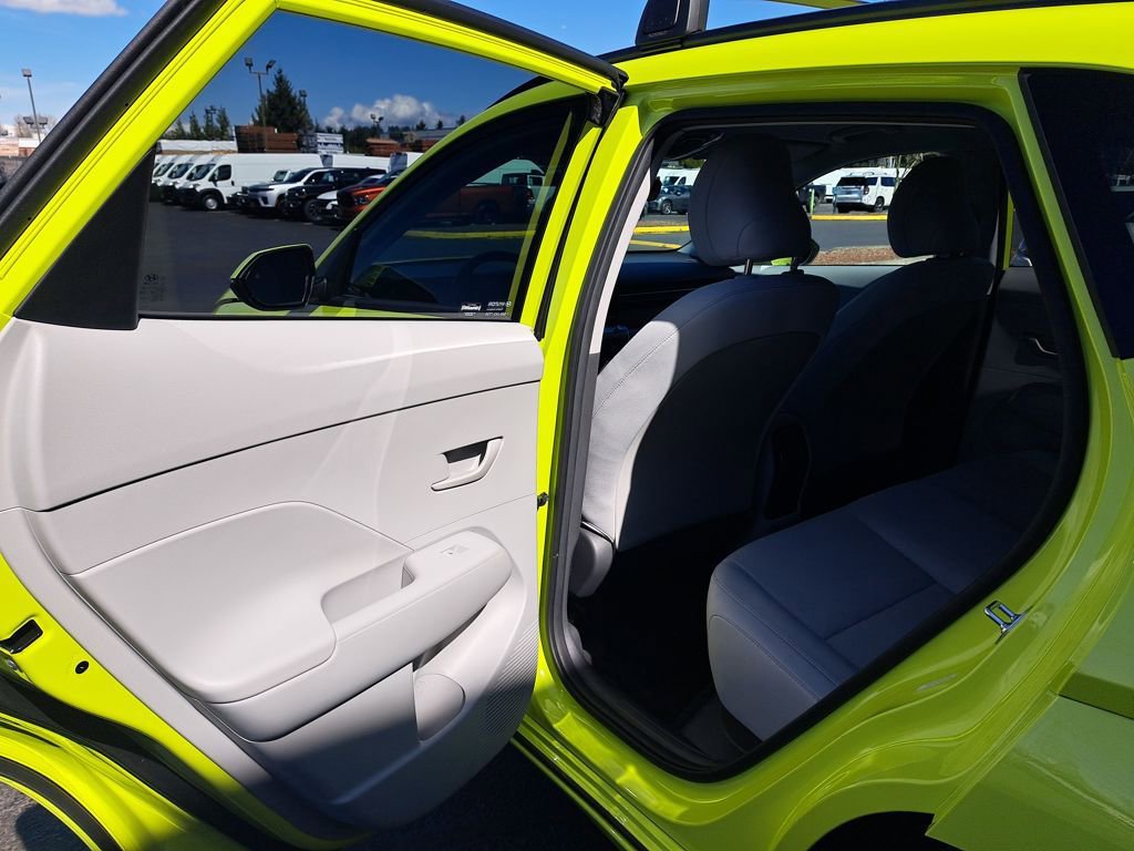 Used 2025 Hyundai Kona SEL image 13