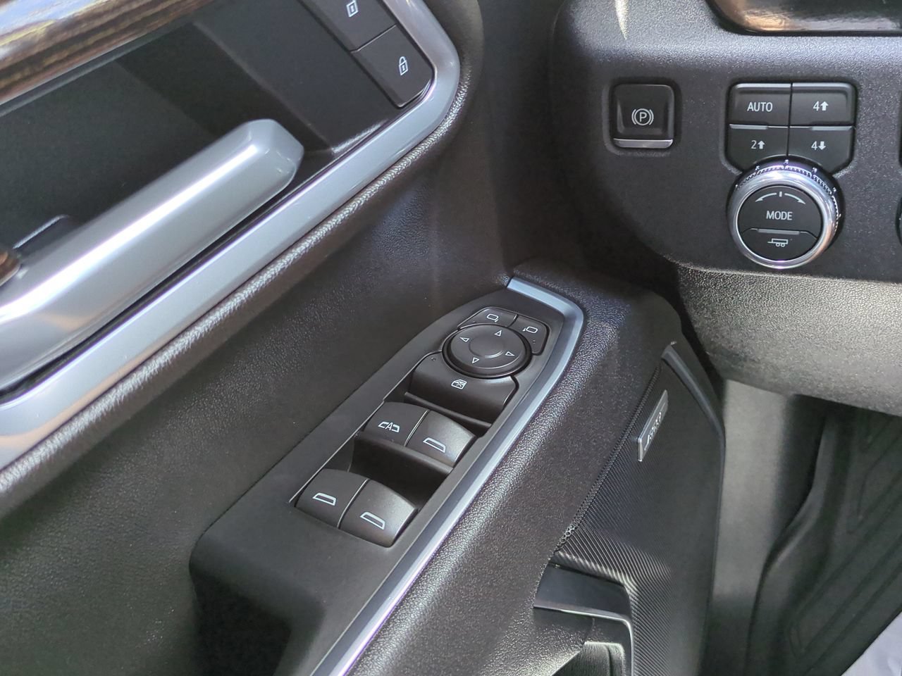 New 2026 GMC Sierra 1500 Elevation w/ Elevation Premium Package AWD/4WD image 23