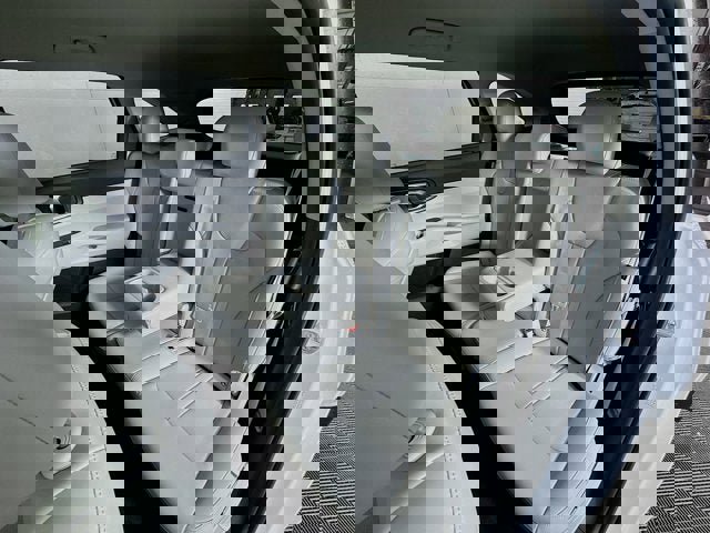 New 2026 Kia Sorento S image 23