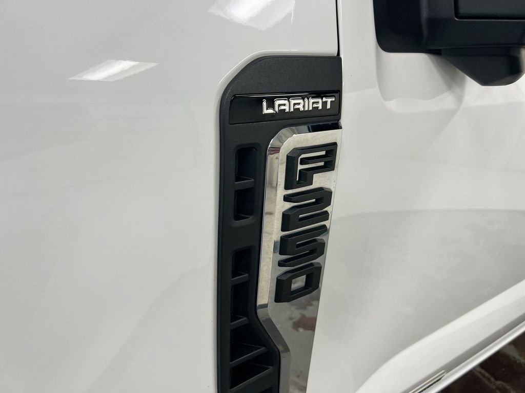 Used 2024 Ford F250 Lariat AWD/4WD image 26
