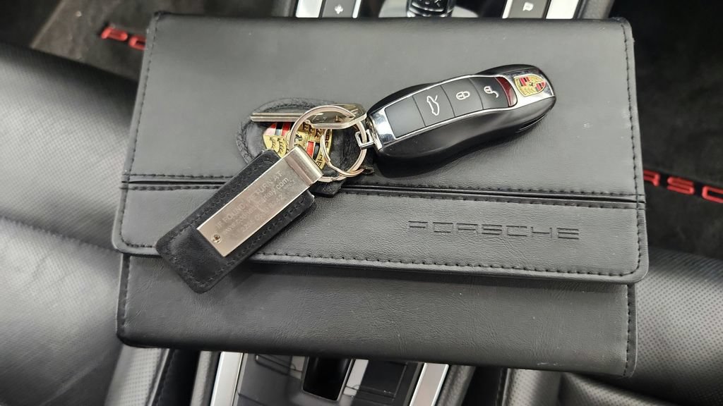 Used 2013 Porsche 911 Carrera 4S AWD/4WD image 42