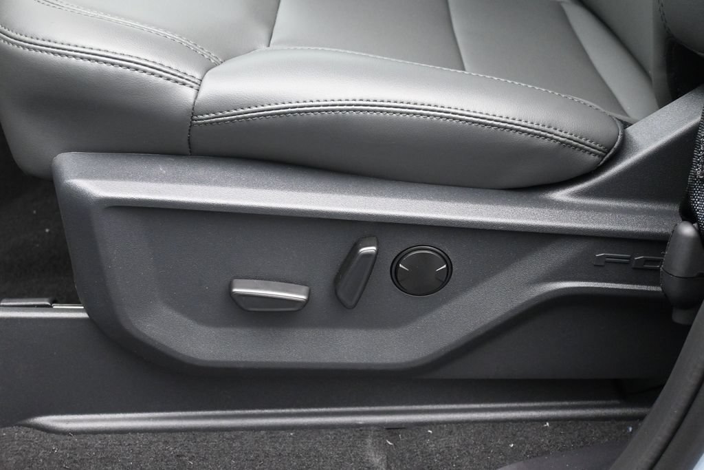 New 2026 Ford Expedition Active RWD image 18