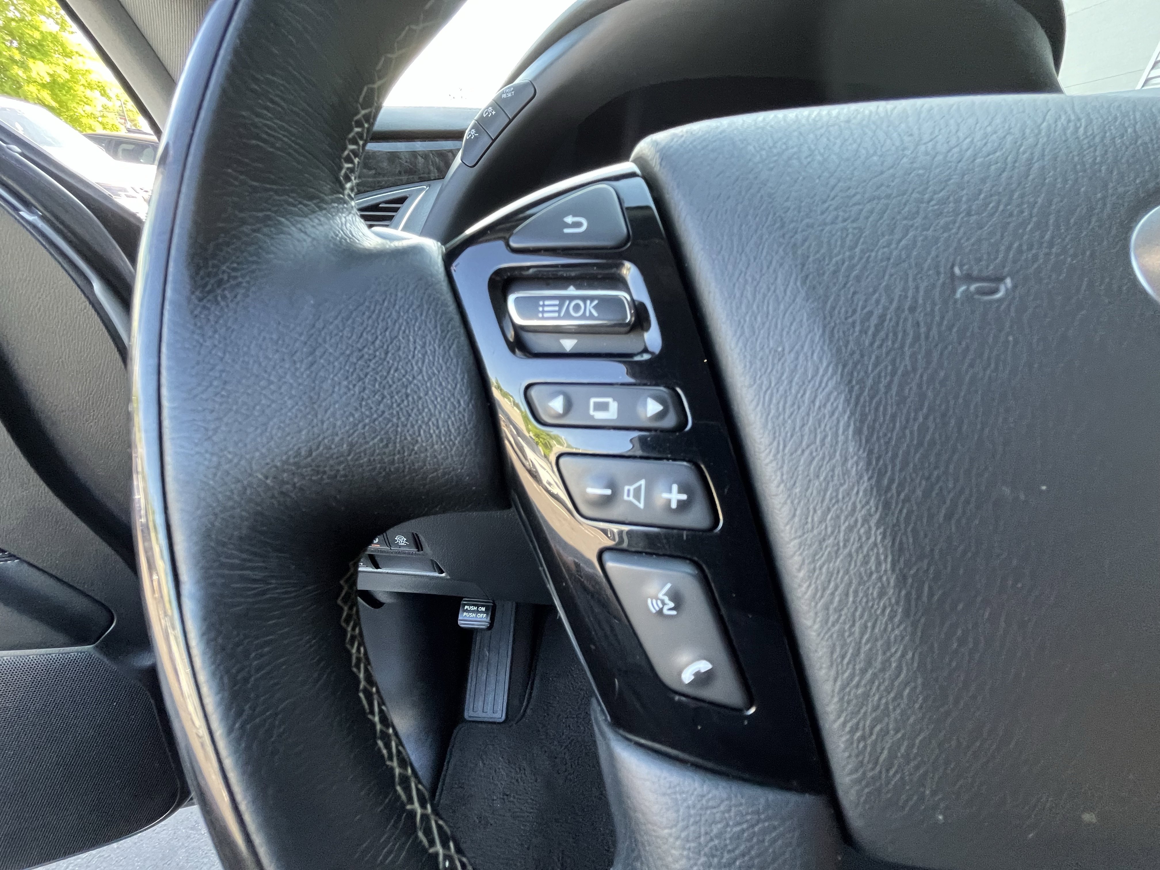 Used 2020 INFINITI QX80 Luxe w/ Proassist Package AWD/4WD image 19