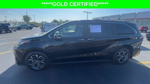 Certified 2025 Toyota Sienna Platinum AWD/4WD image 7