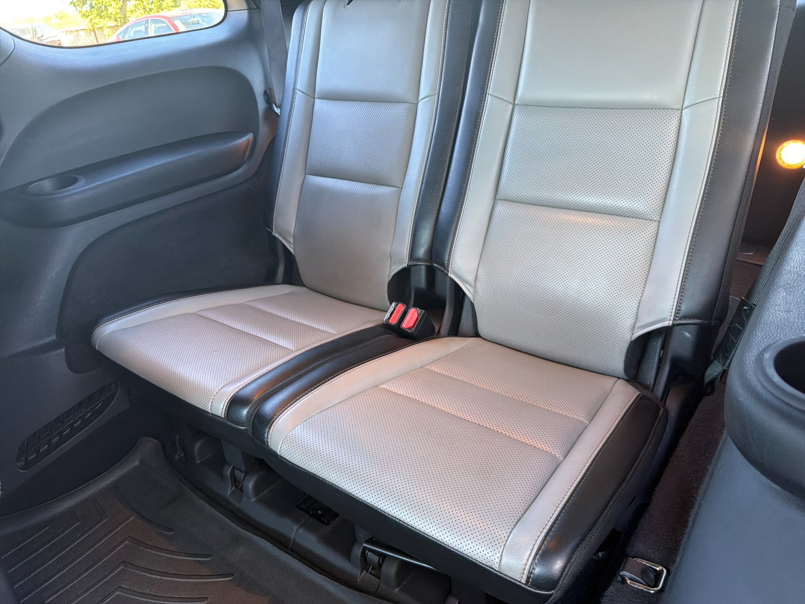 Used 2021 Dodge Durango R/T w/ Tow 'N Go Package AWD/4WD image 18