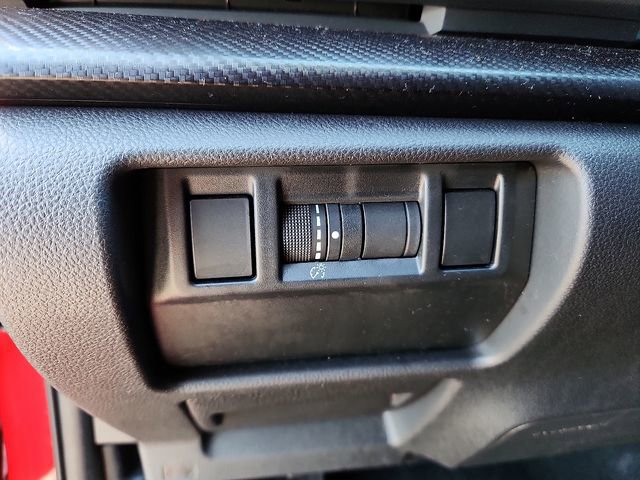 Certified 2025 Subaru Crosstrek 2.0i image 15