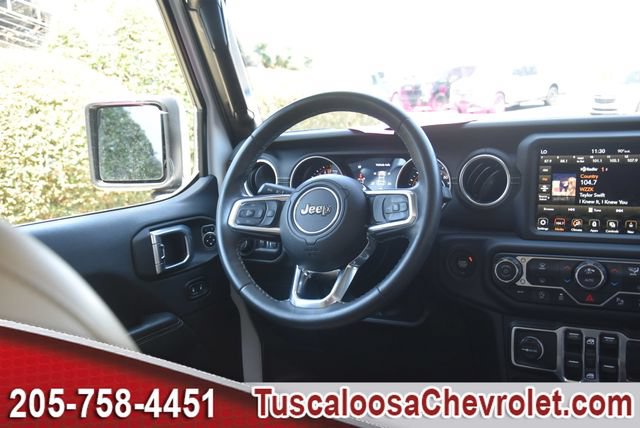 Used 2018 Jeep Wrangler Unlimited Sahara AWD/4WD image 26
