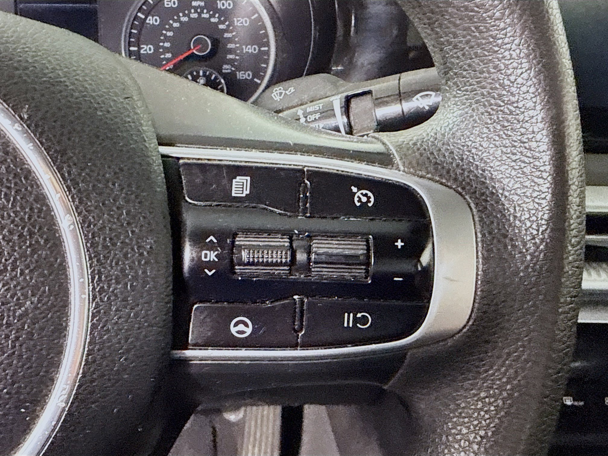 Used 2022 Kia K5 LX image 15