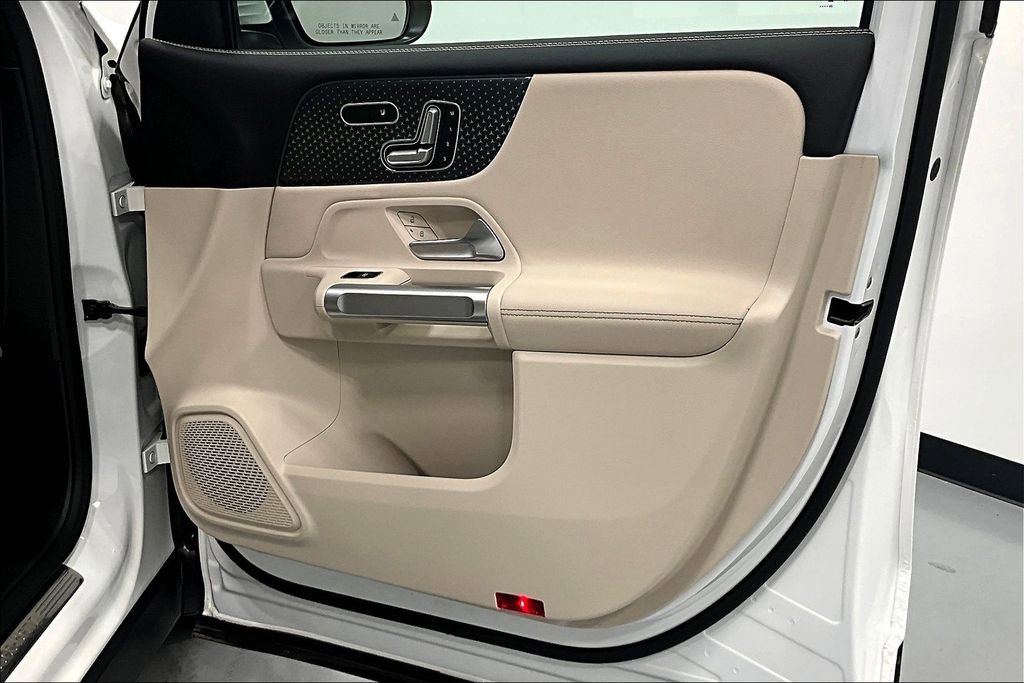 Used 2025 Mercedes-Benz GLB 250 image 22