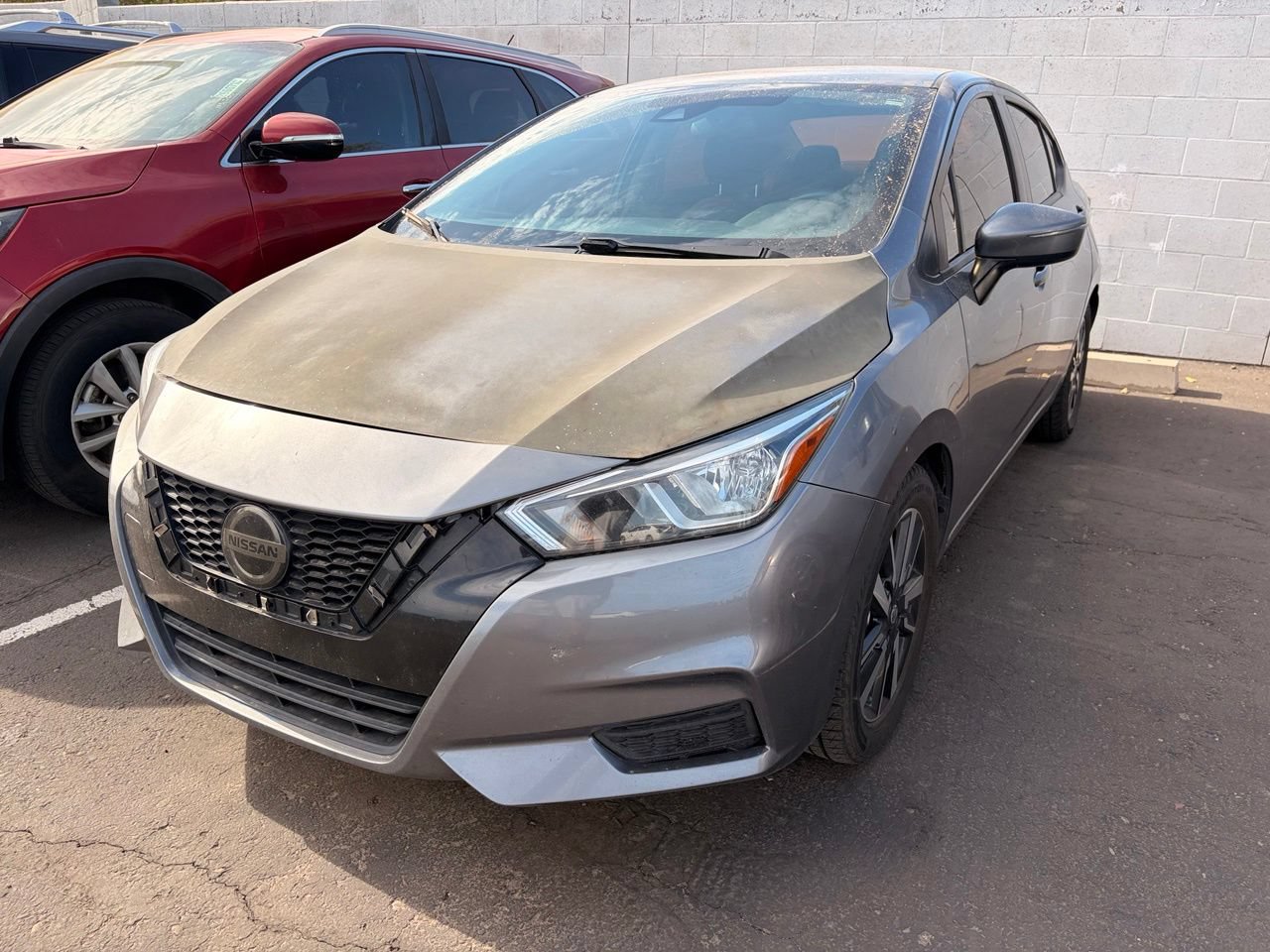 Used 2020 Nissan Versa SV FWD image 2