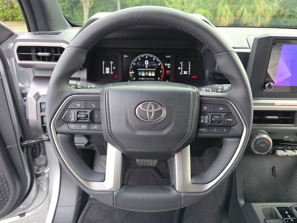 New 2026 Toyota 4Runner SR5 AWD/4WD image 28