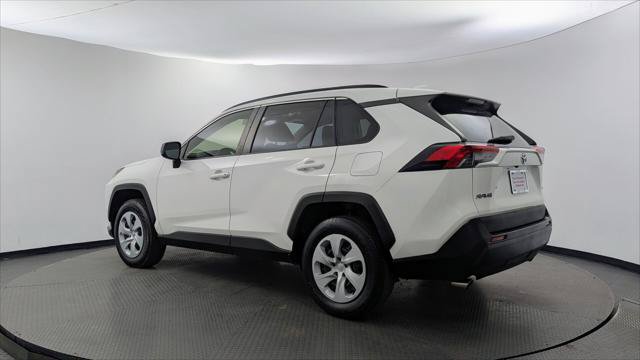 Used 2019 Toyota RAV4 LE FWD image 6