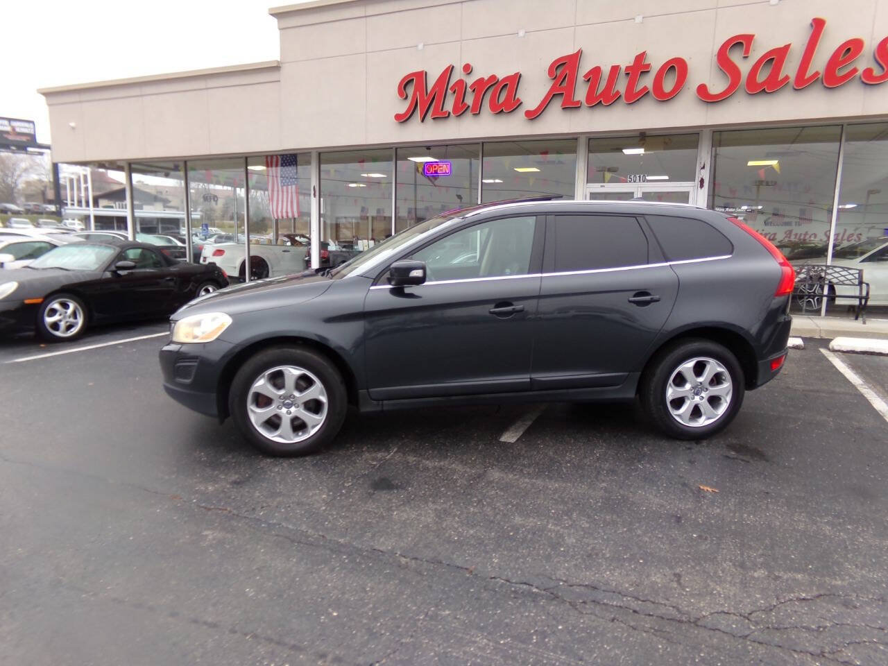 Used 2013 Volvo XC60 3.2 FWD image 2