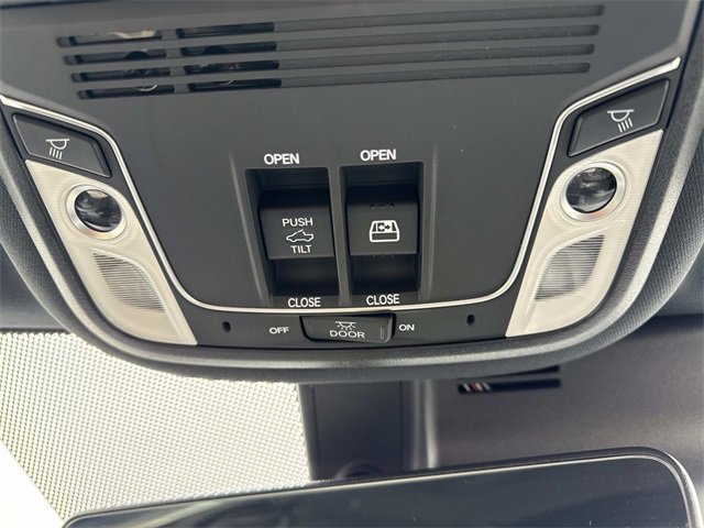 Used 2025 Honda Ridgeline Black Edition image 18