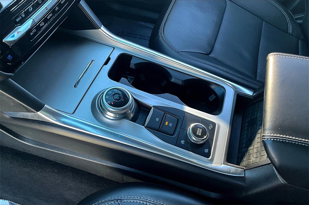 Used 2024 Ford Explorer Limited image 15