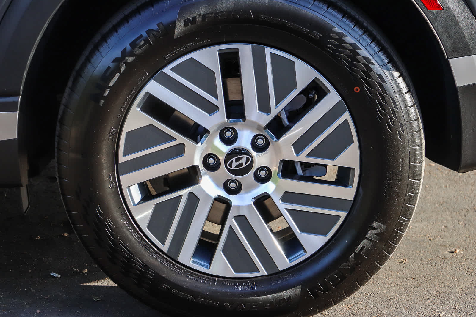 New 2027 Hyundai Palisade SEL Premium FWD image 12