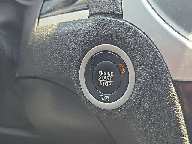 Used 2023 Chrysler 300 Touring w/ Sport Appearance Package image 31