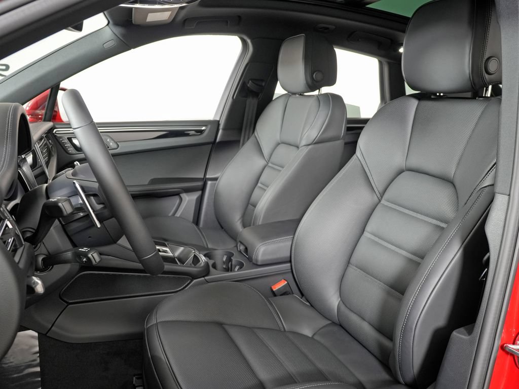New 2026 Porsche Macan S AWD/4WD image 5