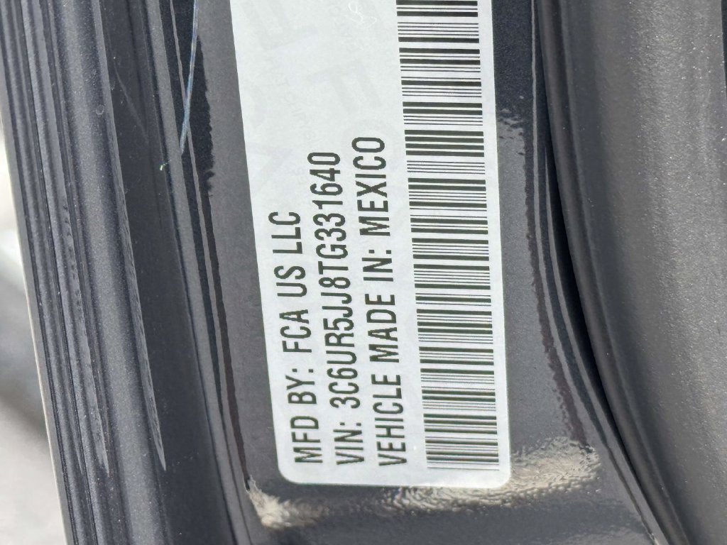 New 2026 RAM 2500 Big Horn AWD/4WD image 31