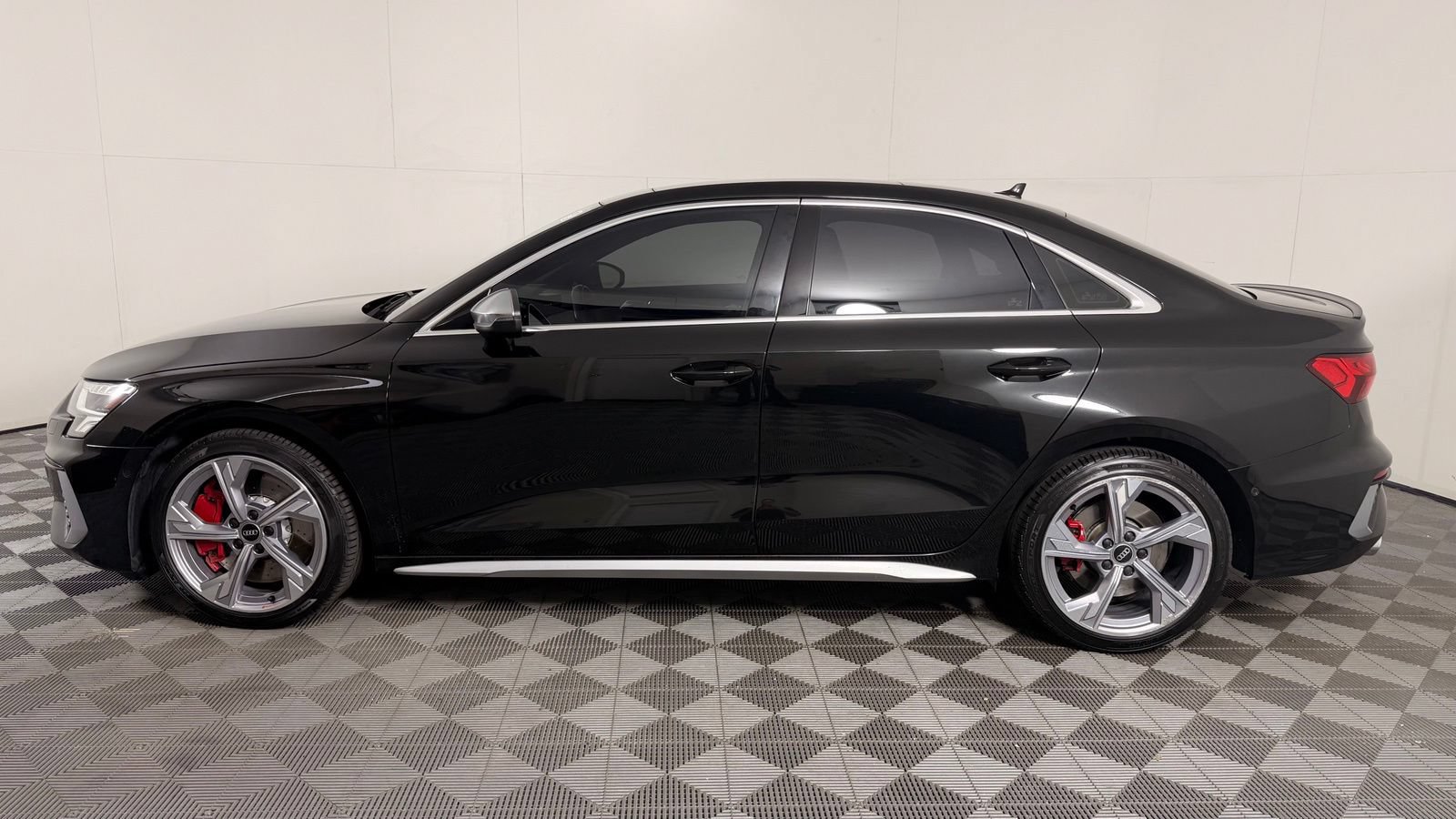 Used 2023 Audi S3 Premium Plus w/ Premium Plus Package AWD/4WD image 5