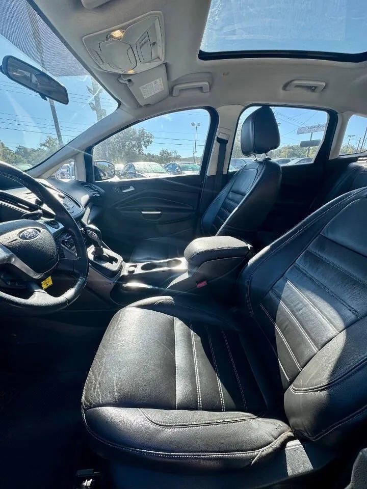 Used 2017 Ford C-MAX Energi SE w/ Equipment Group 402A image 10