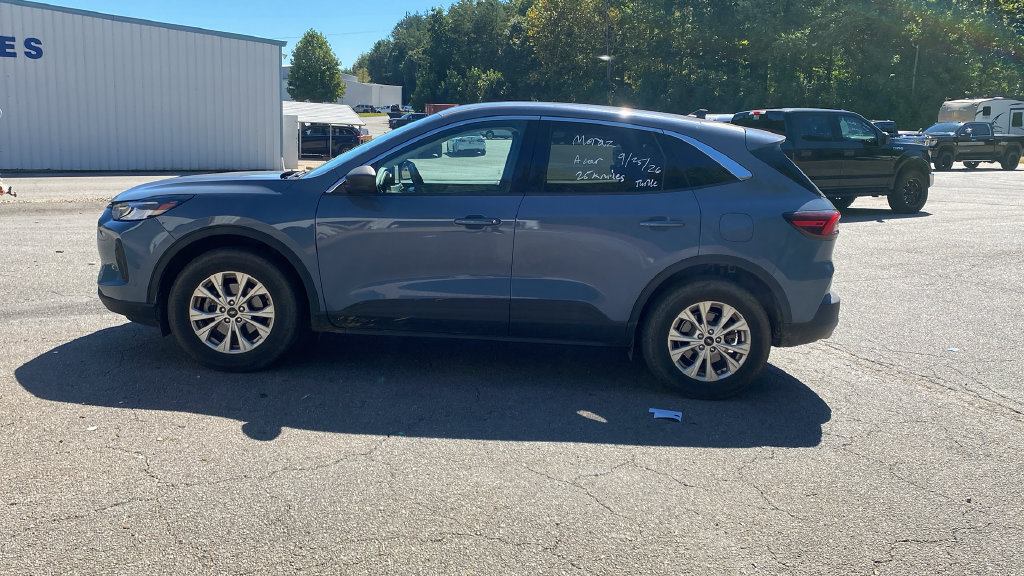 Used 2024 Ford Escape Active AWD/4WD image 8