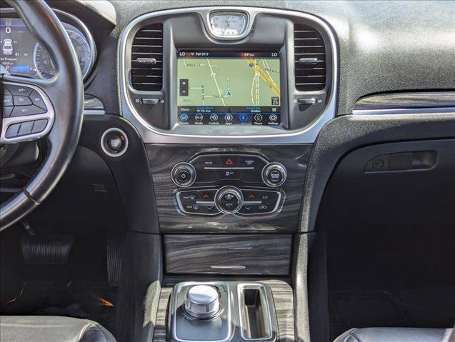 Used 2018 Chrysler 300 Touring L image 14