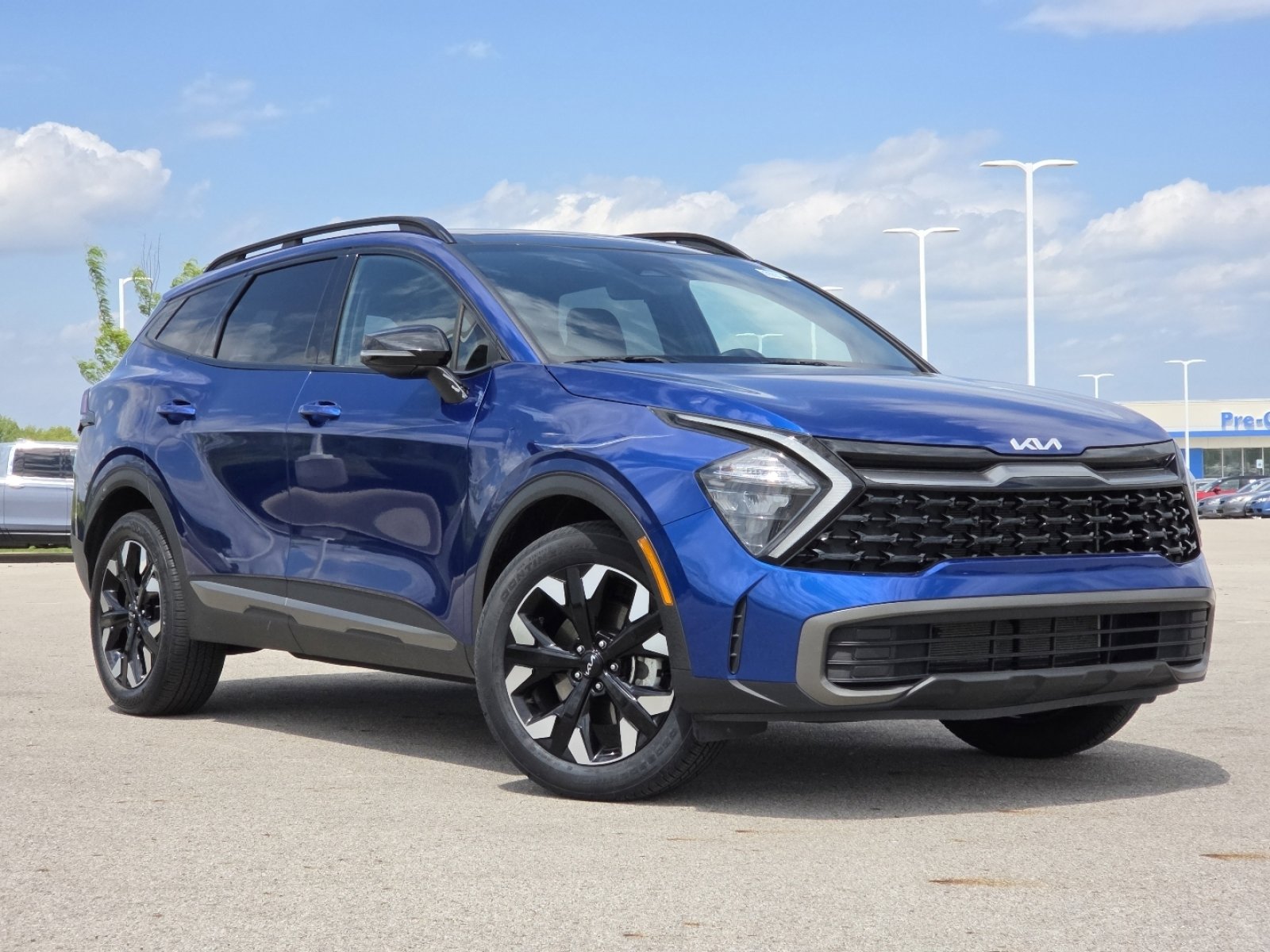 Used 2023 Kia Sportage X-Line w/ X-Line Premium Package AWD/4WD image 2