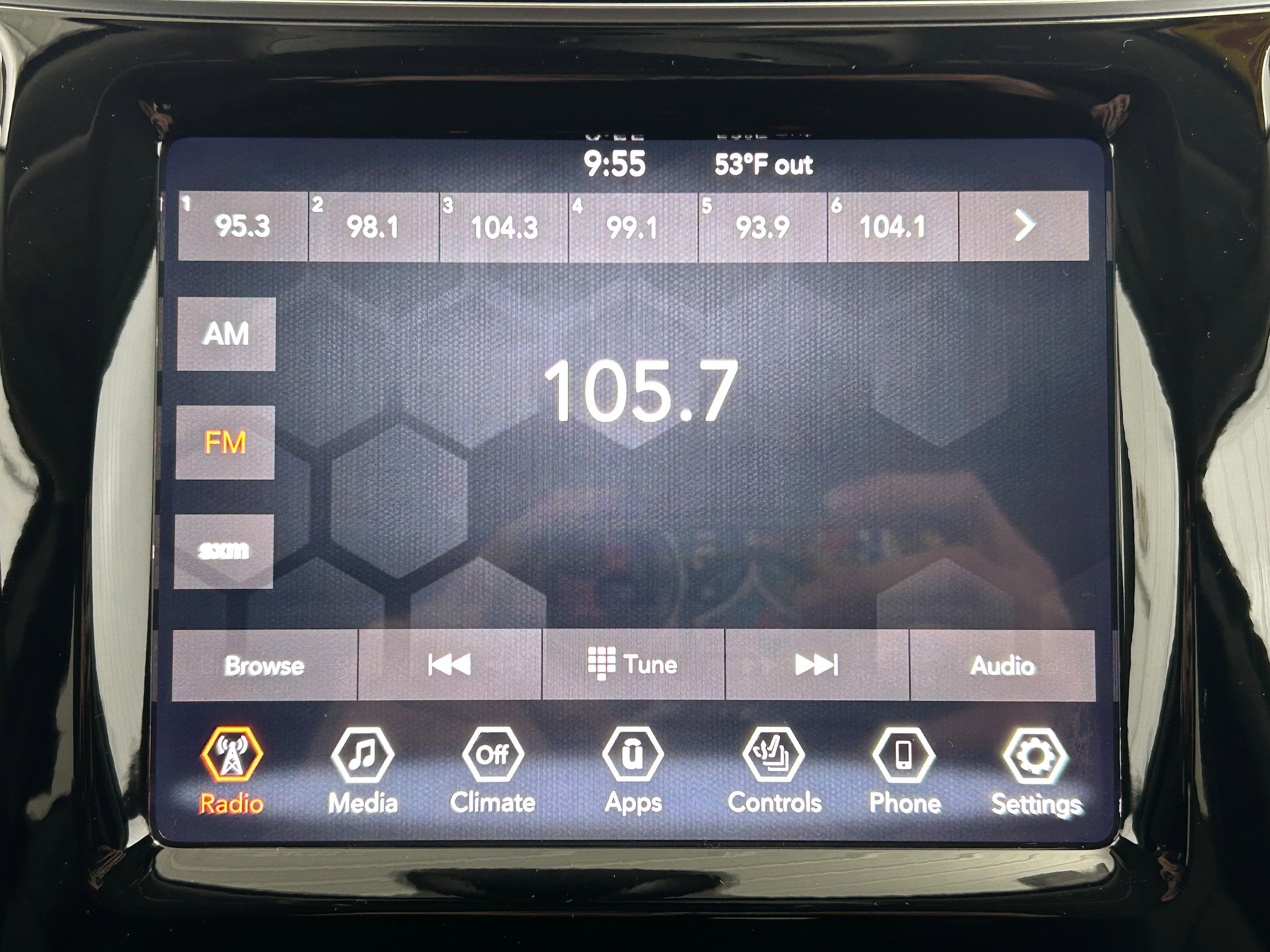 Used 2019 Jeep Cherokee Limited AWD/4WD image 5