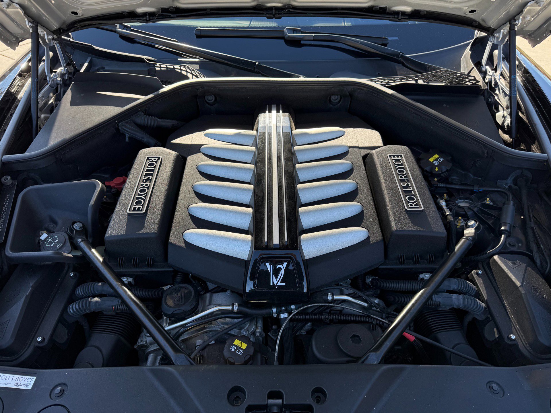 Used 2014 Rolls-Royce Wraith image 45