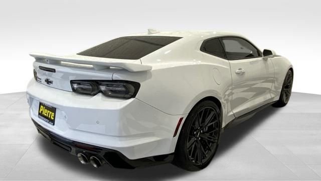 Used 2019 Chevrolet Camaro ZL1 image 5
