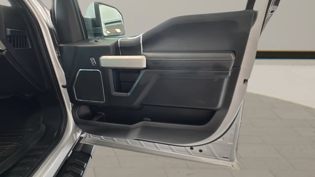 Used 2019 Ford F150 Lariat w/ Equipment Group 502A Luxury AWD/4WD image 19