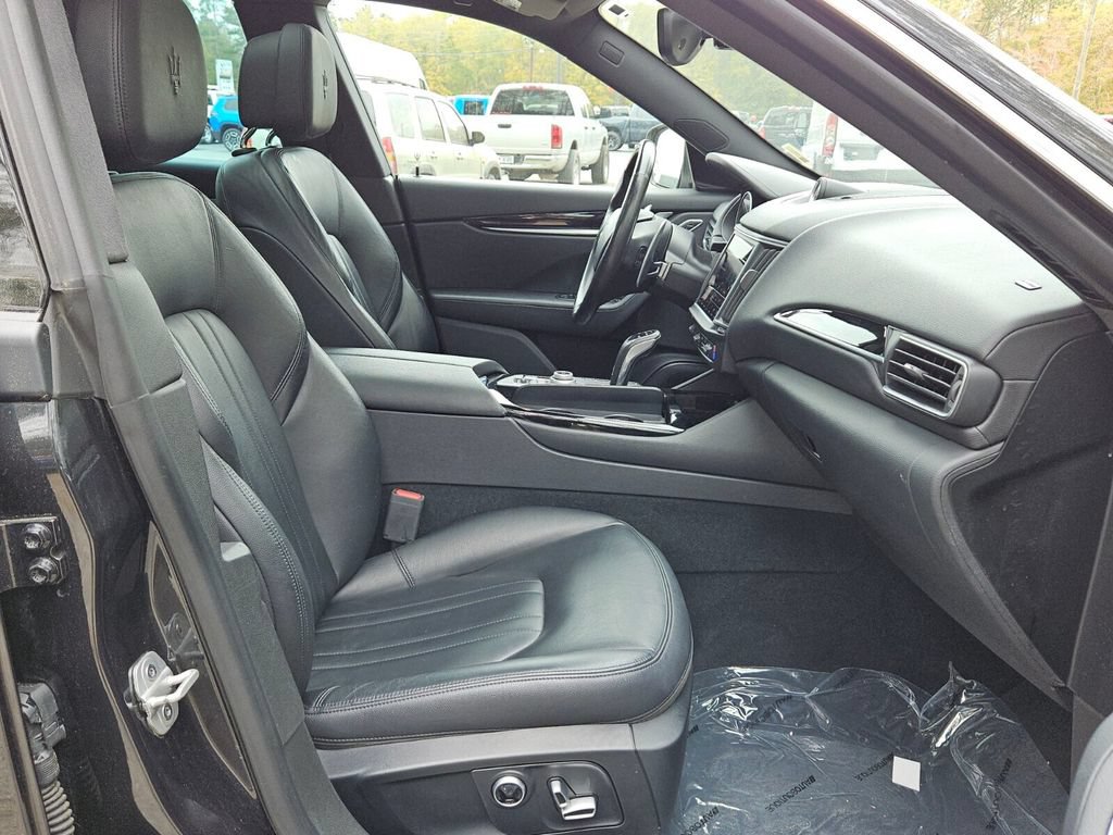 Used 2023 Maserati Levante Modena AWD/4WD image 15