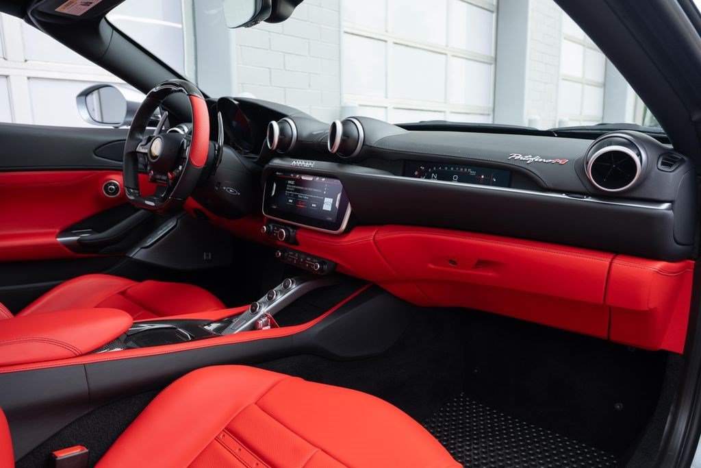 Used 2022 Ferrari Portofino M RWD image 60