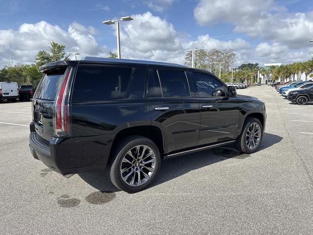 Used 2019 Cadillac Escalade Premium Luxury w/ Escalade Sport Edition image 3