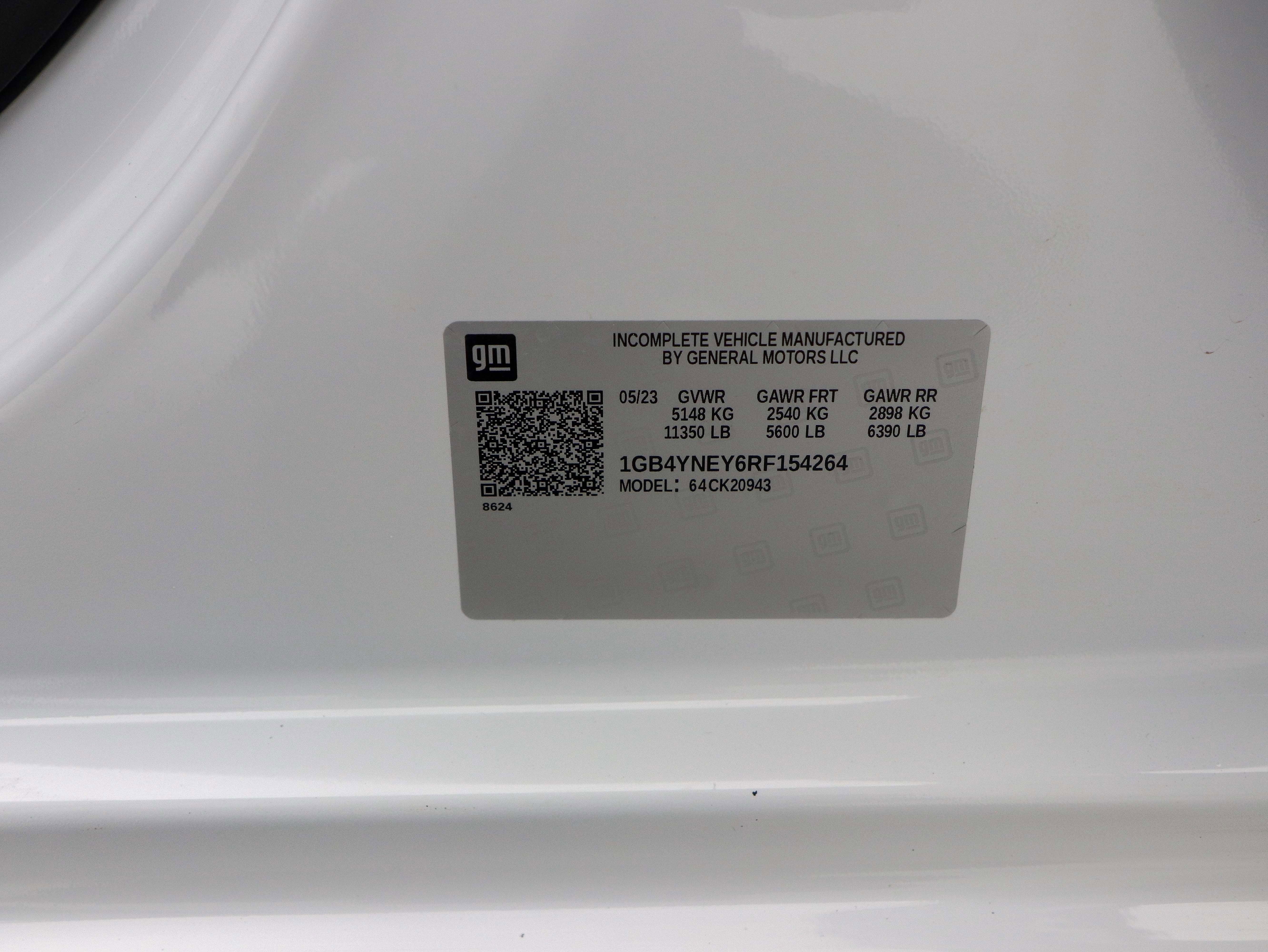 Used 2024 Chevrolet Silverado 2500 LT w/ Convenience Package image 36