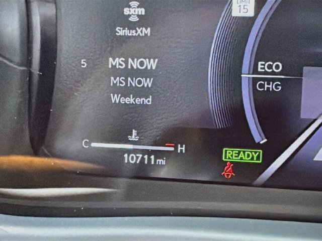 Used 2025 Lexus UX 300h FWD image 41