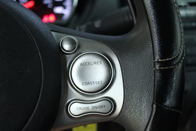 Used 2014 Nissan Versa SV FWD image 16