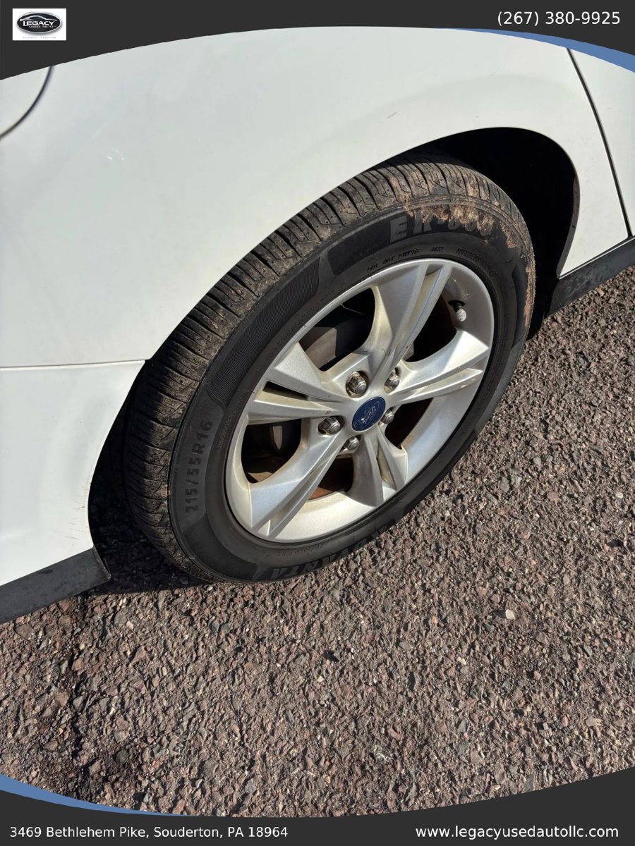 Used 2013 Ford Focus SE image 44