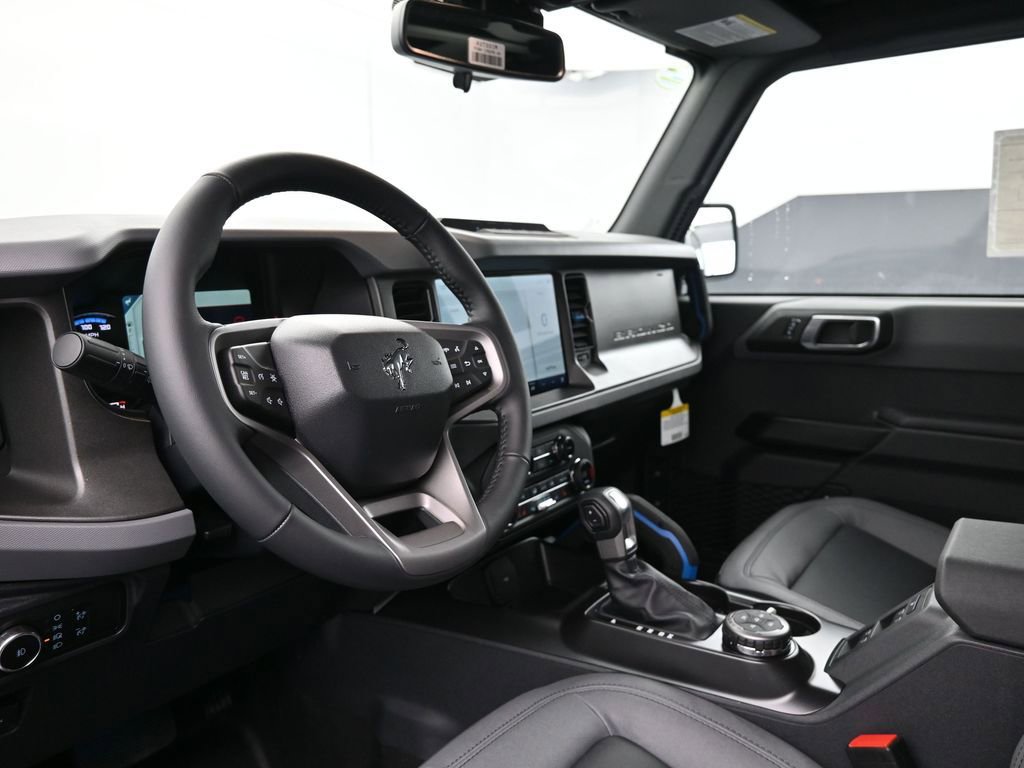 Used 2024 Ford Bronco Black Diamond image 21