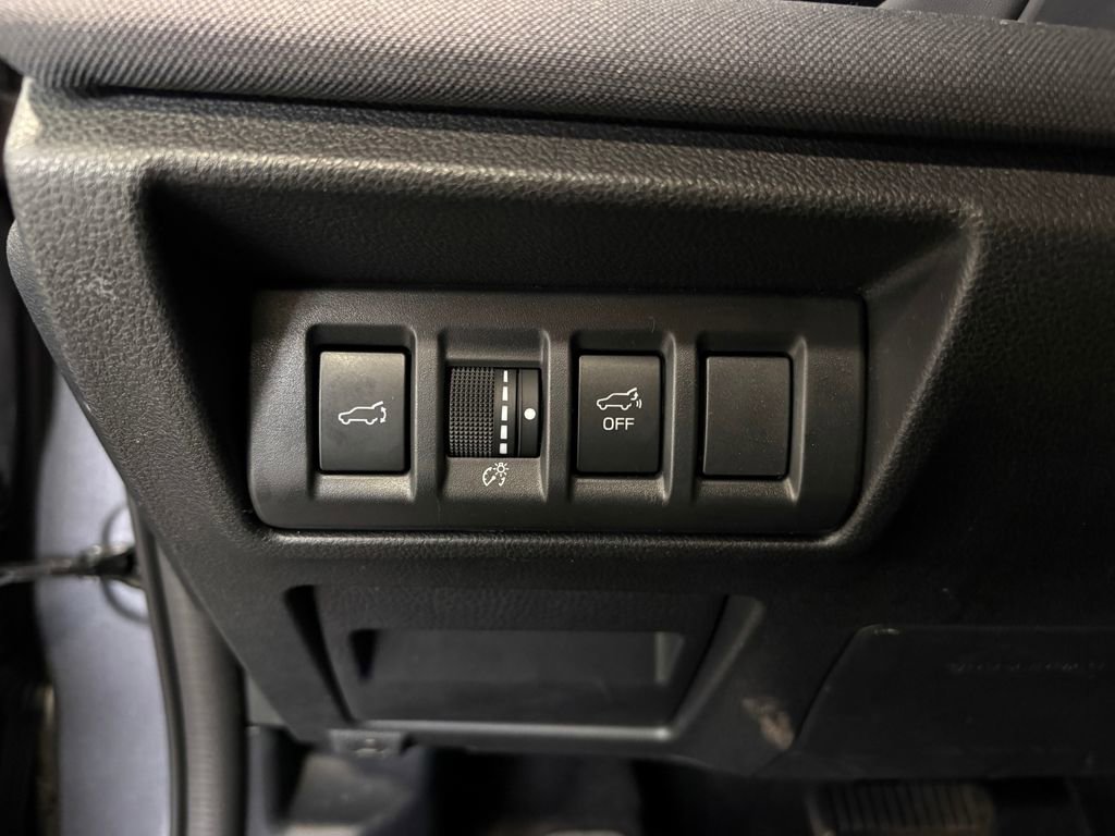 Used 2024 Subaru Outback Premium image 19