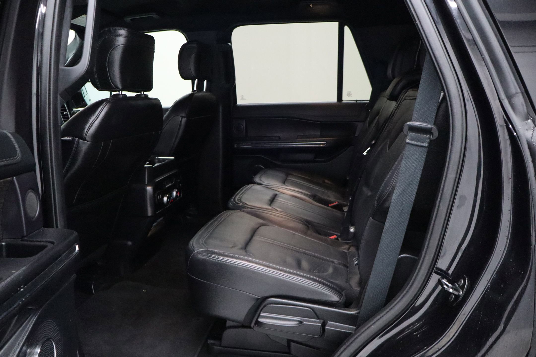 Used 2020 Ford Expedition Limited RWD image 29