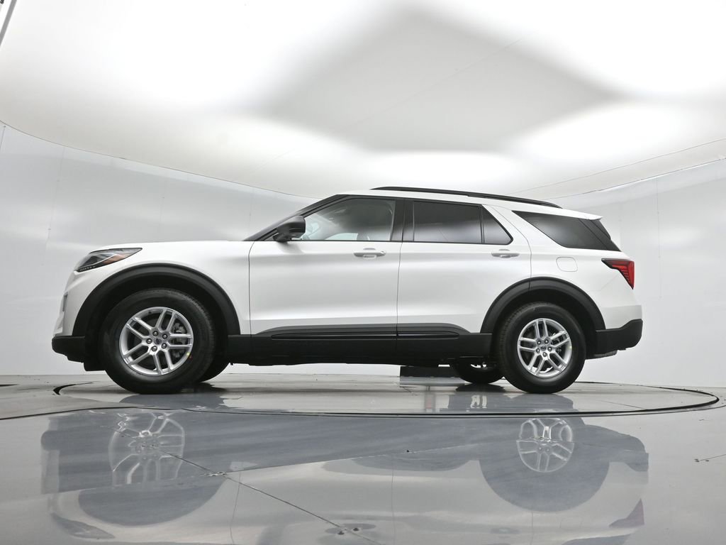 New 2026 Ford Explorer Active image 7
