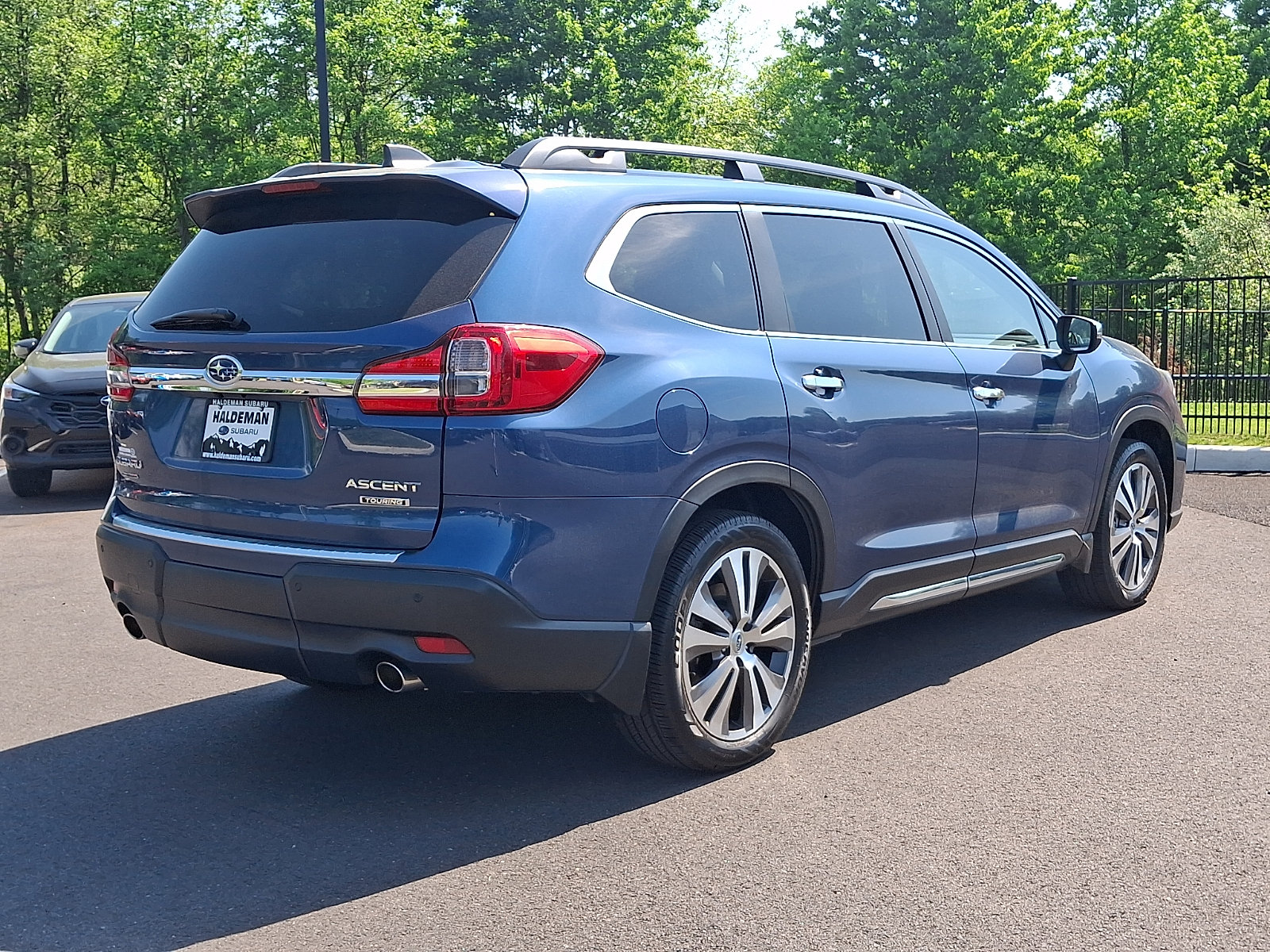Certified 2022 Subaru Ascent Touring AWD/4WD image 7