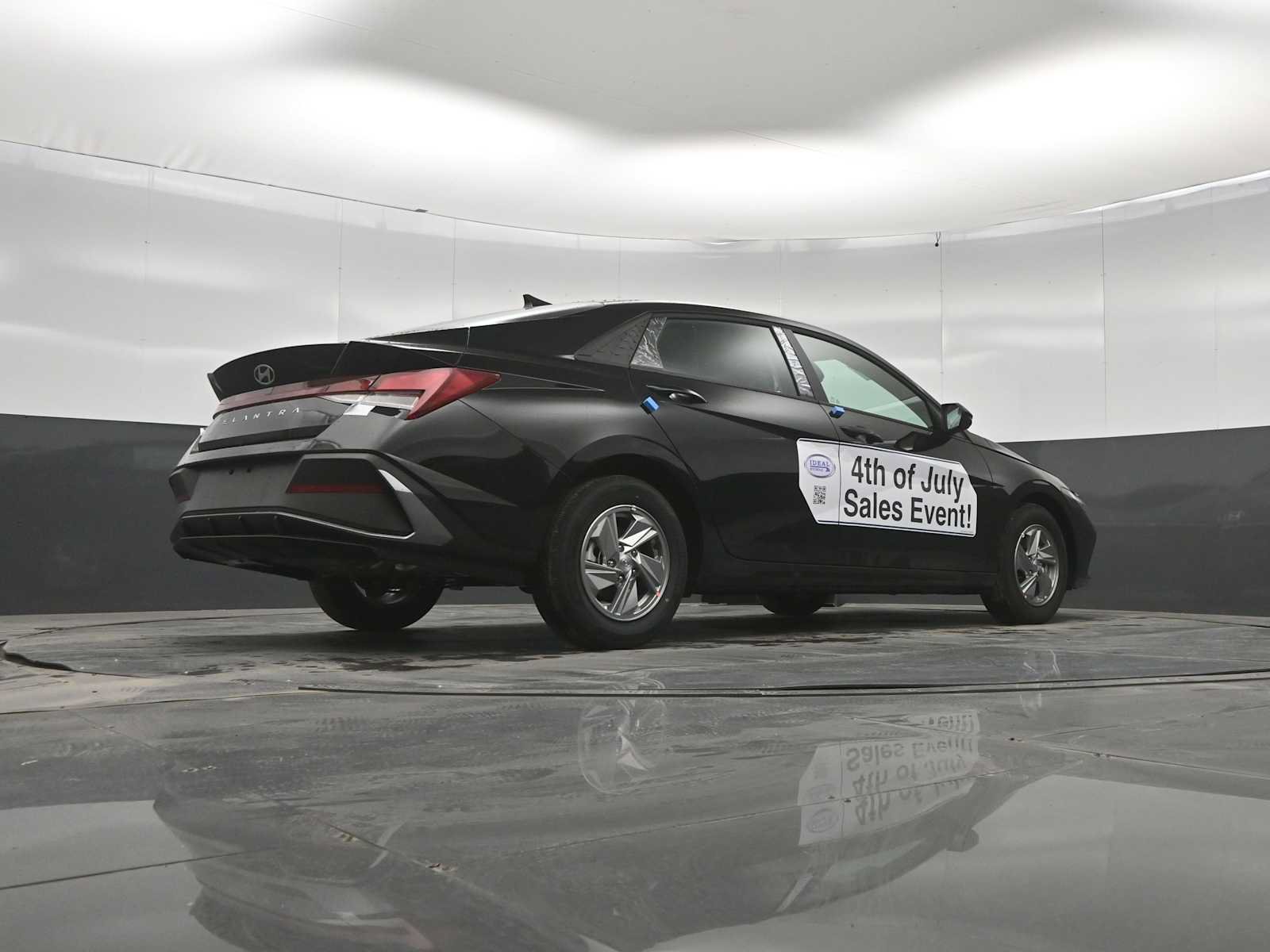 New 2026 Hyundai Elantra SE FWD image 37