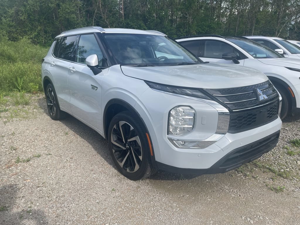 Used 2023 Mitsubishi Outlander SEL AWD/4WD video 1