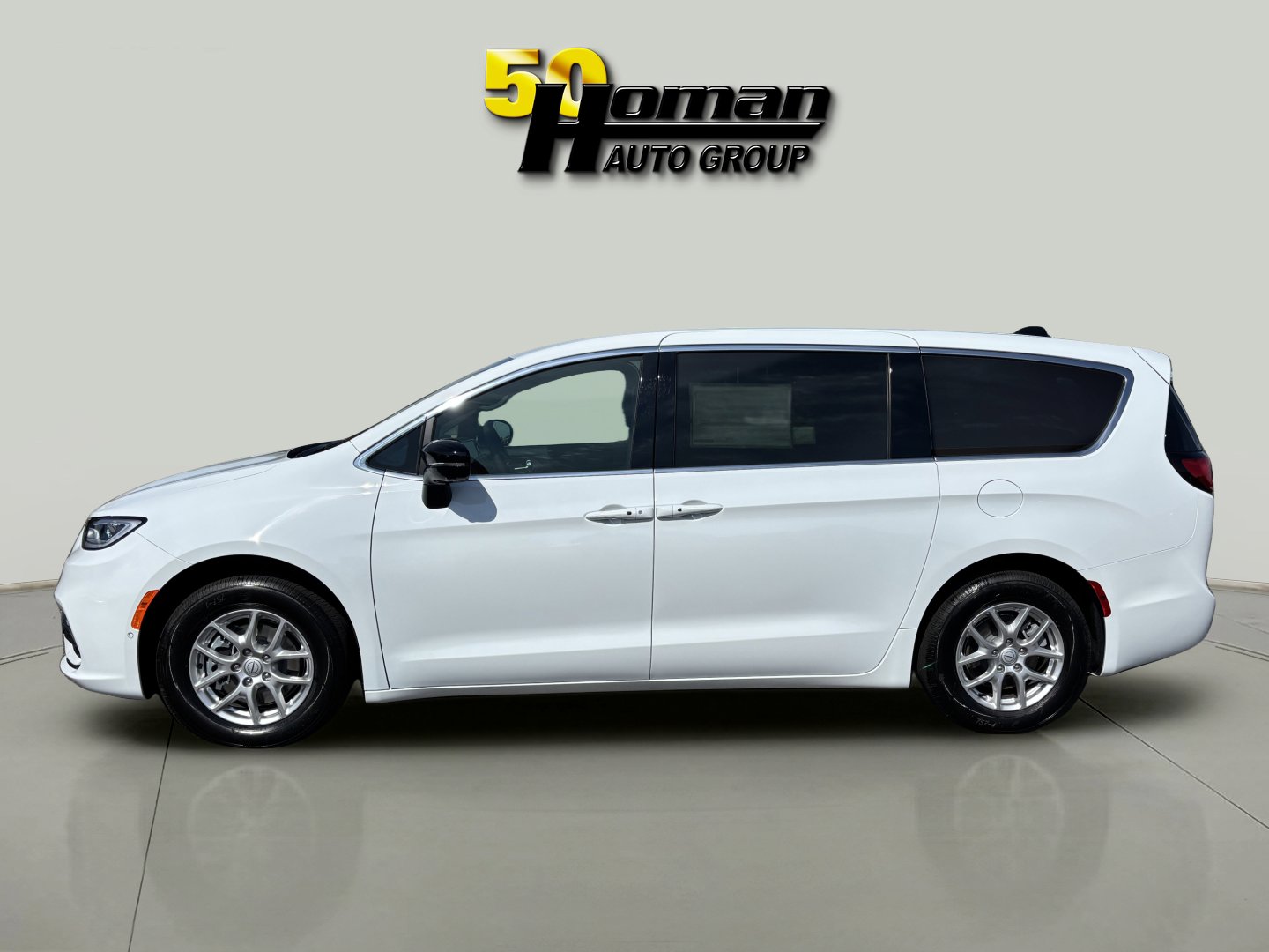 New 2026 Chrysler Pacifica Select image 2